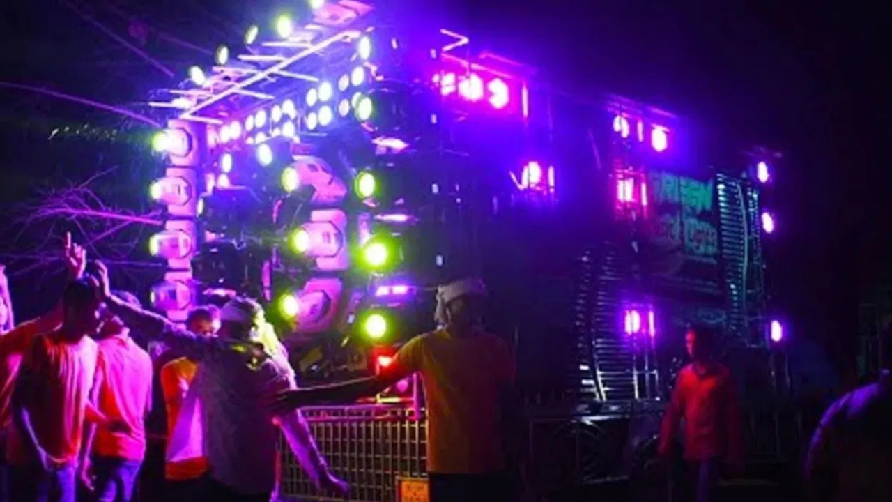 DJ and loud speaker banned