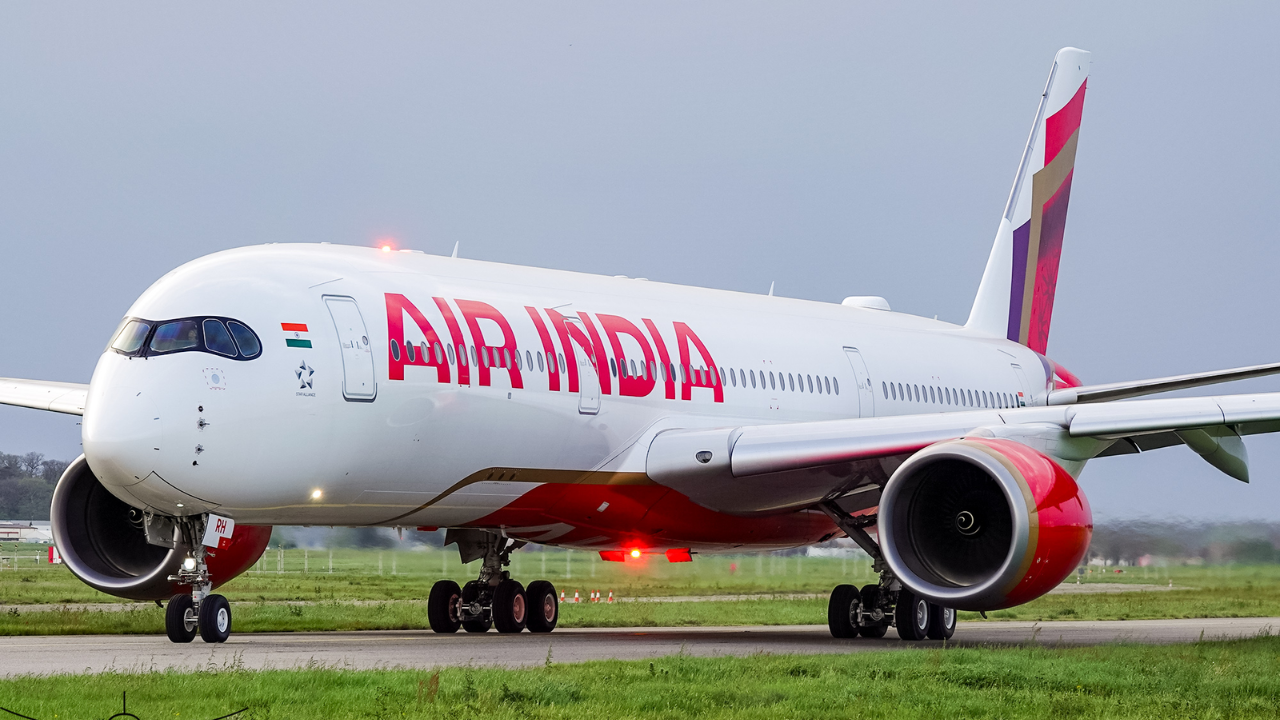 Indore to Bengaluru flight